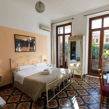 Onlyrooms III - Recommended For Under 30S Cagliari Room photo